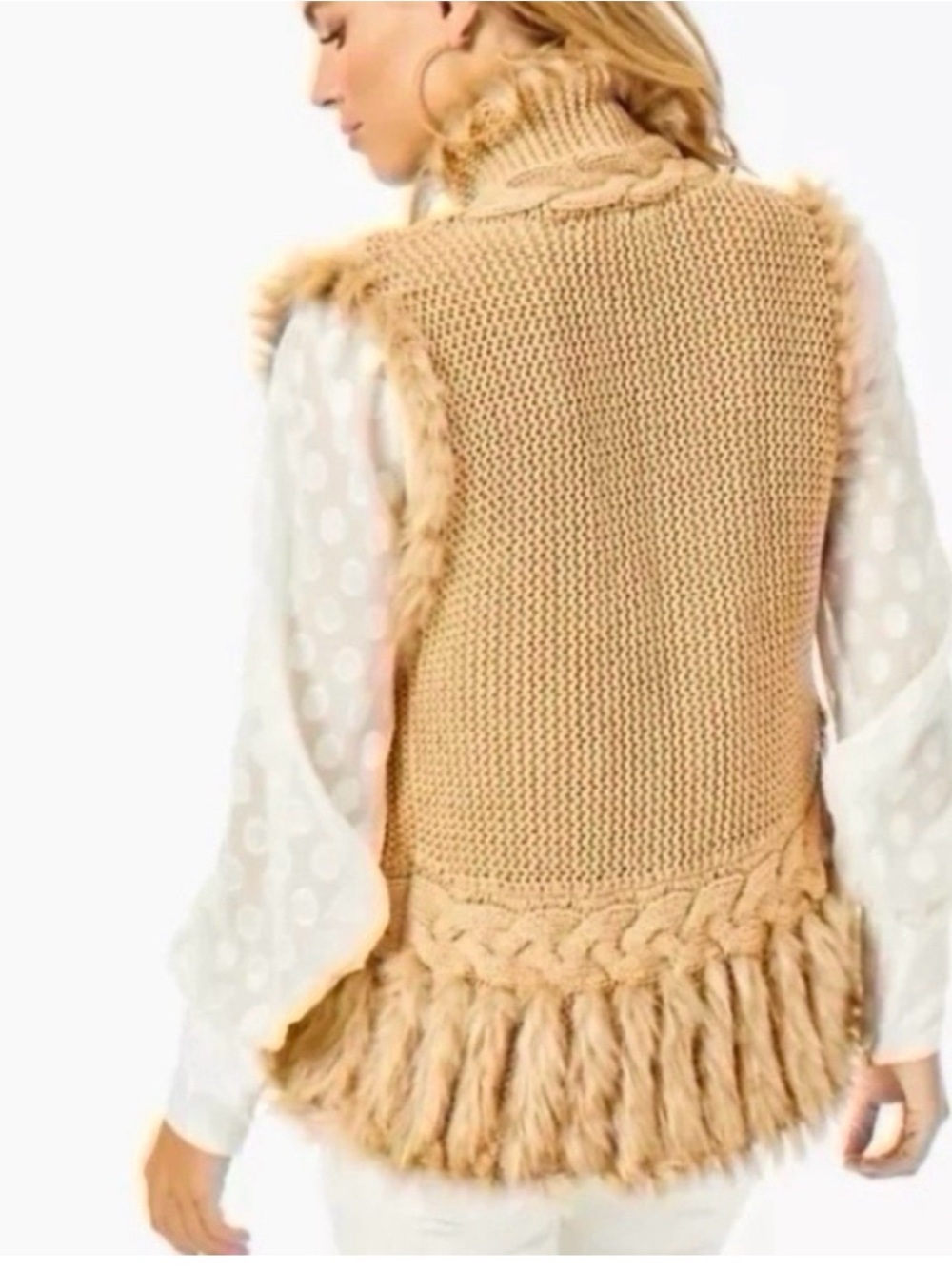 ⭐️Lilly Pulitzer Torini Faux Fur Sweater Vest⭐️ - Picture 3 of 10